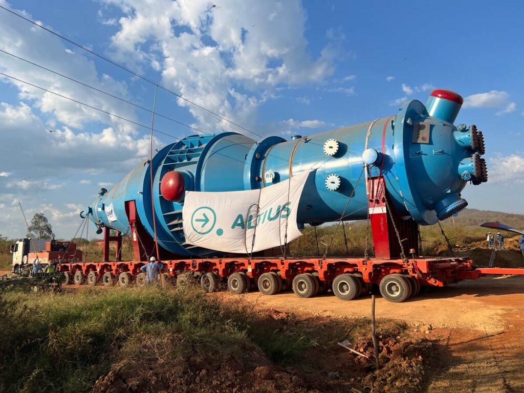 transporte terrestre reactor desde zarate hasta bolivia